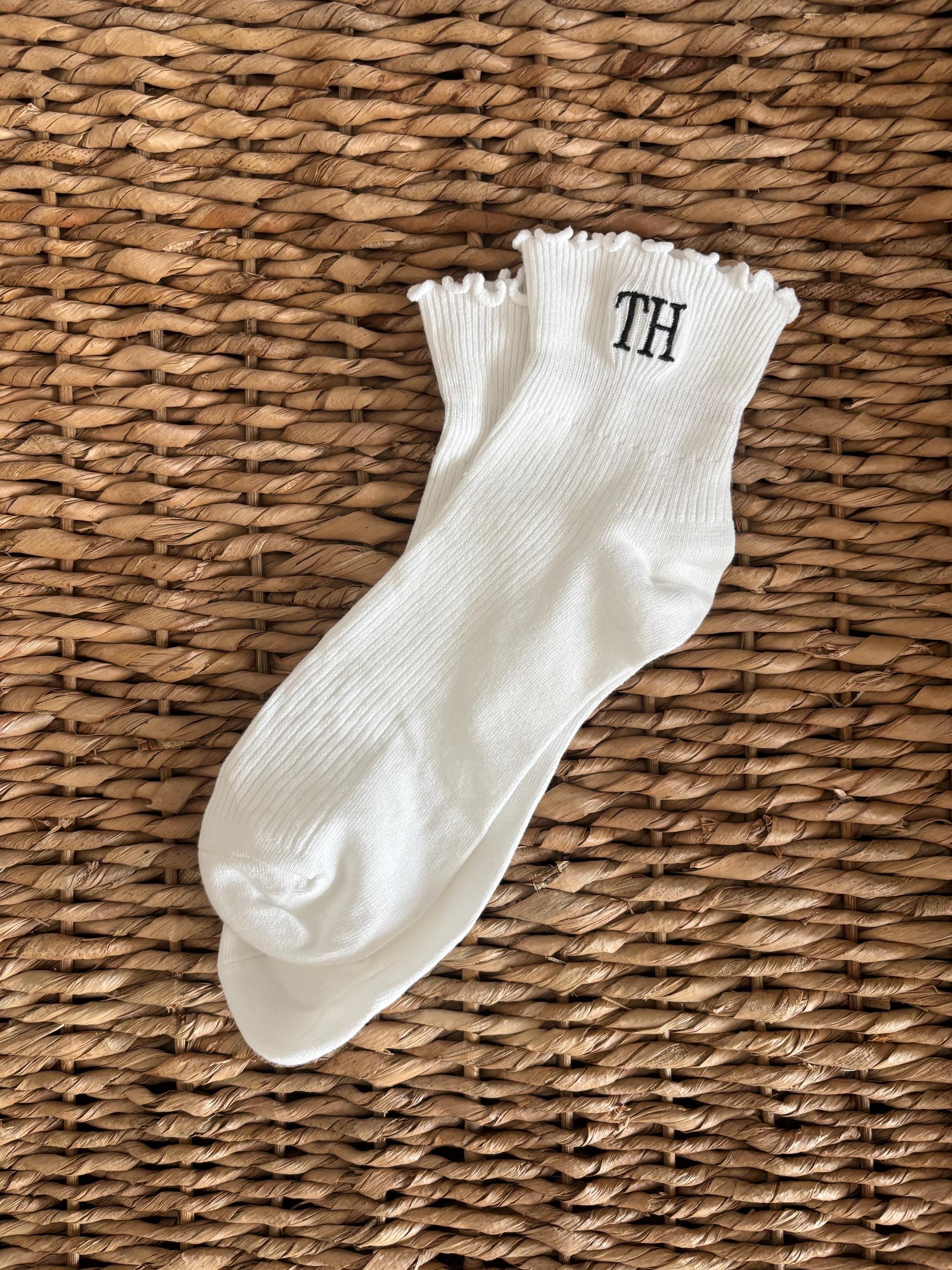 Embroidered initials ruffle ankle socks