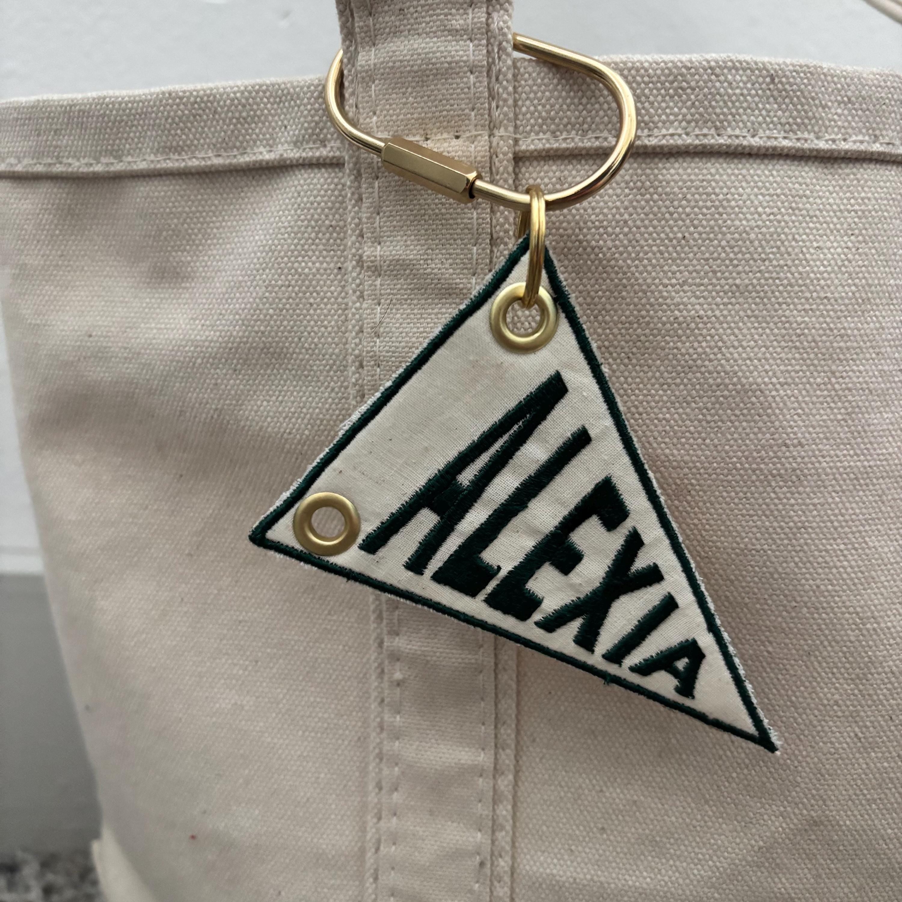 Embroidered pendant name bag tags