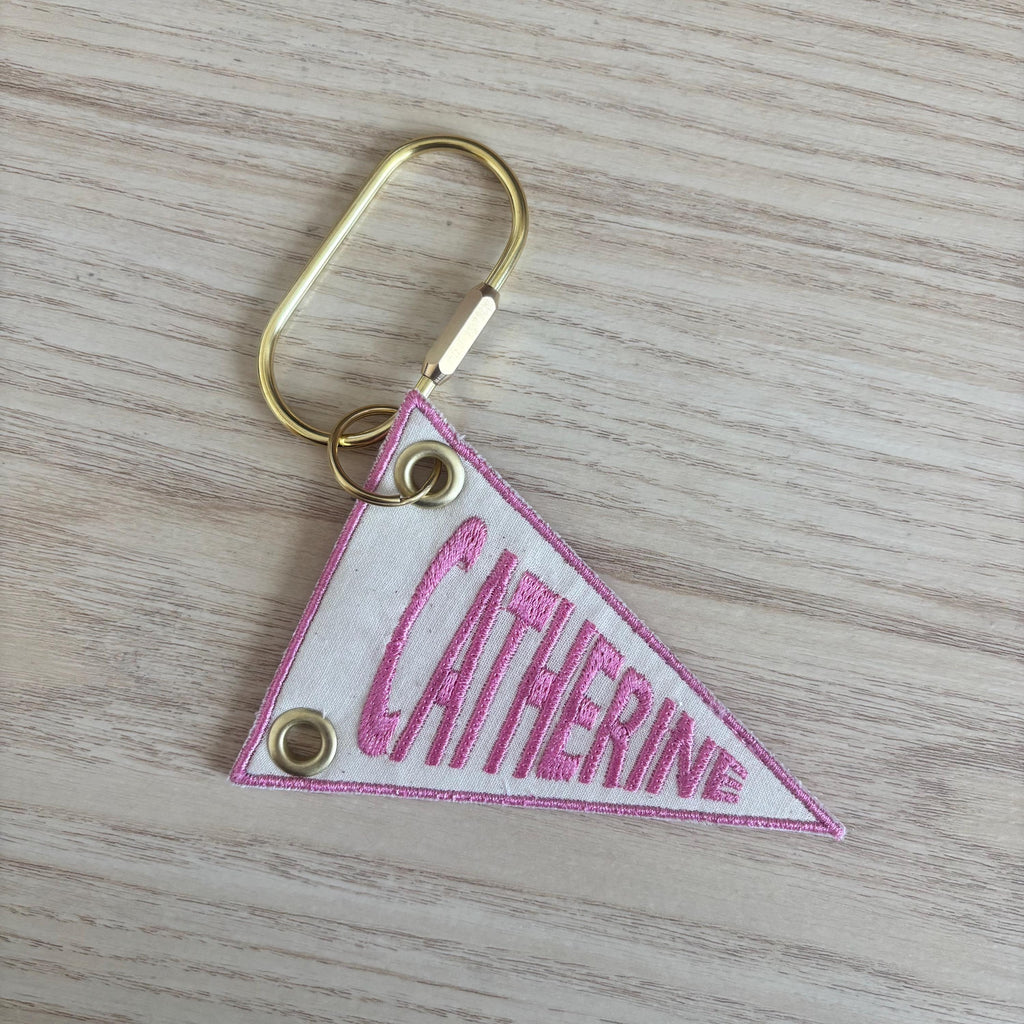 Embroidered pendant name bag tags