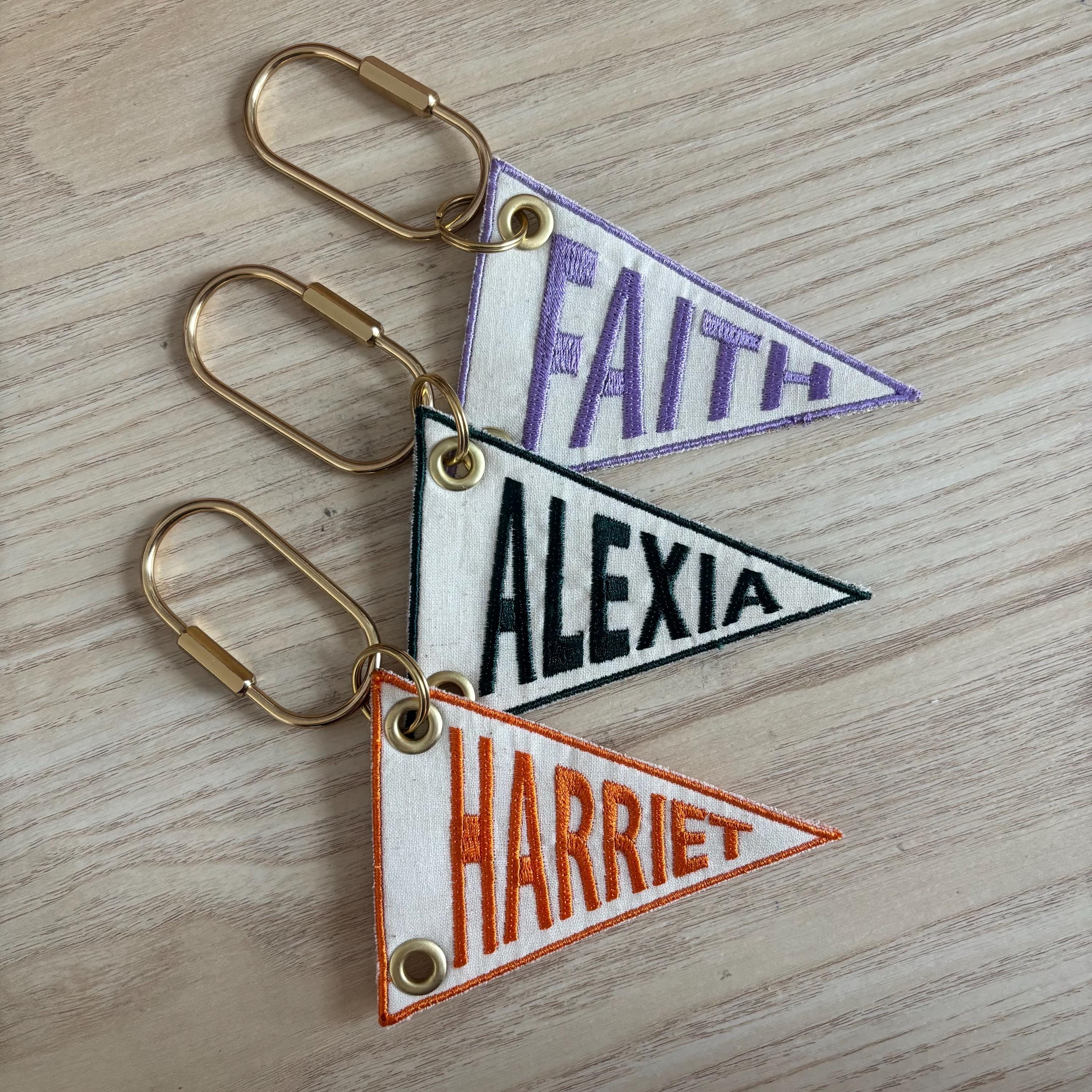 Embroidered pendant name bag tags