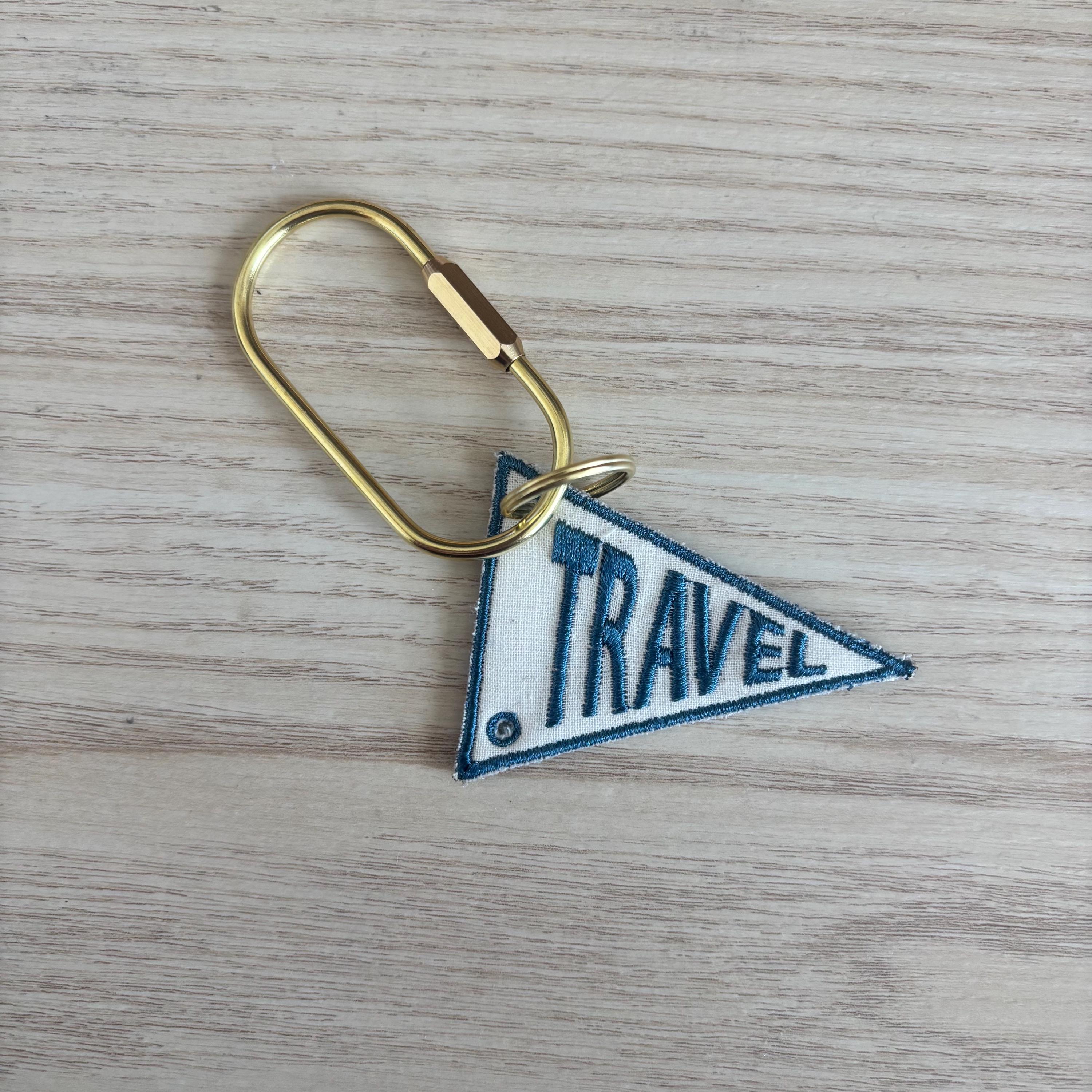 Embroidered pendant name bag tags